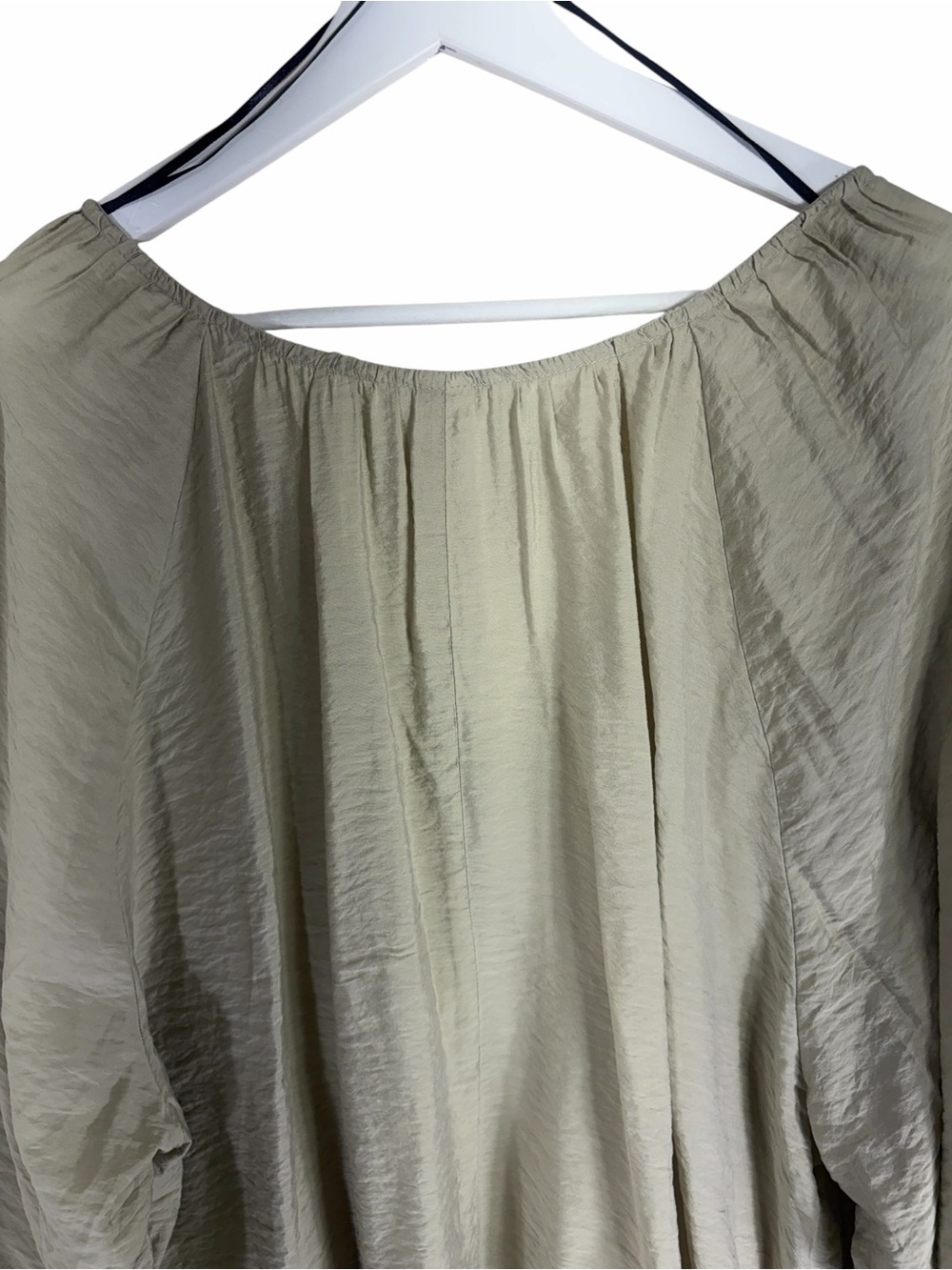 H&M Light Sage V-Neck Long Sleeve Women's Top/Dress SIZE XL - Picture 9 of 12